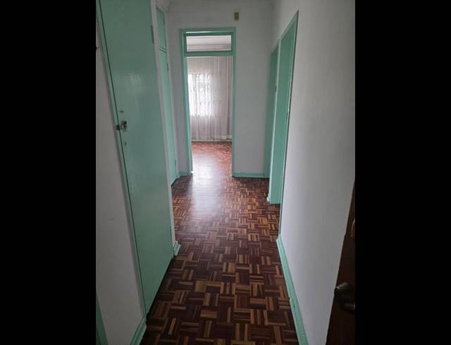 4 BEDROOM HOUSE FOR SALE IN KEMPTON PARK EXT 01